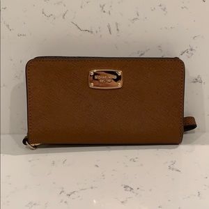 Micheal Kors phone wallet IPhone 6